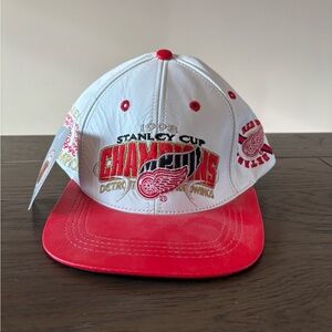 Detroit Red Wings Vintage 1998 NHL Stanley Cup Champions Snapback